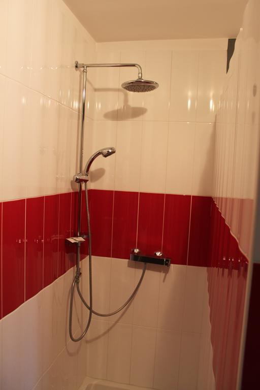 Chambres d'hôtes L'Aubaine avec jacuzzi Wanquetin Extérieur photo